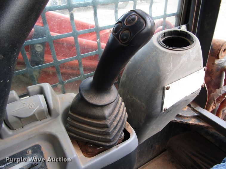 image for item DG0219 2011 Kubota SVL90 skid steer