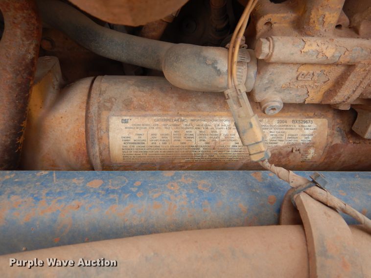 image for item DG0227 2005 Peterbilt 379 dump truck