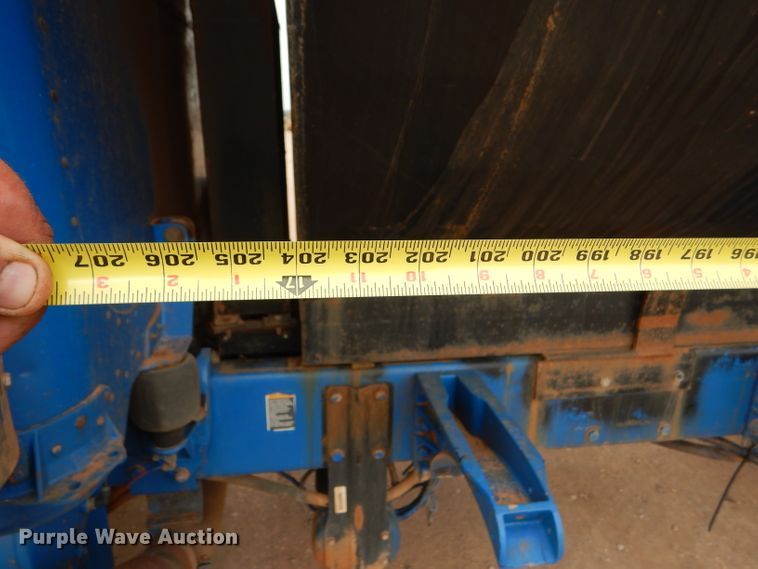 image for item DG0227 2005 Peterbilt 379 dump truck