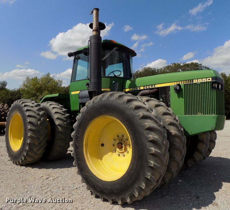image for item DG2445 1985 John Deere 8650 4WD tractor