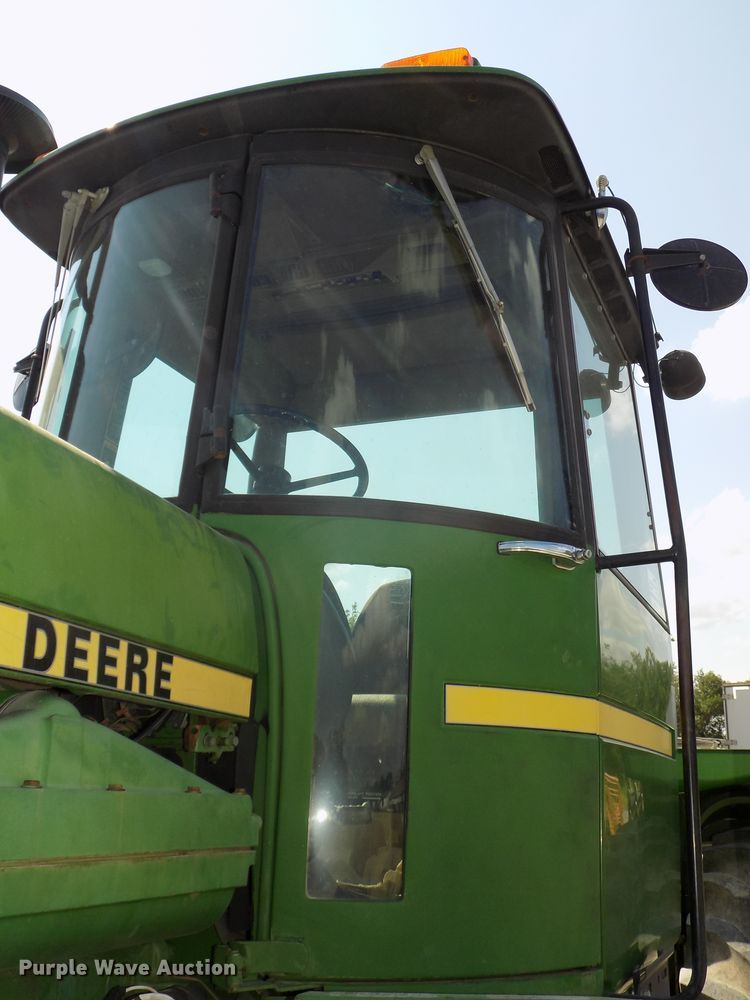 image for item DG2445 1985 John Deere 8650 4WD tractor