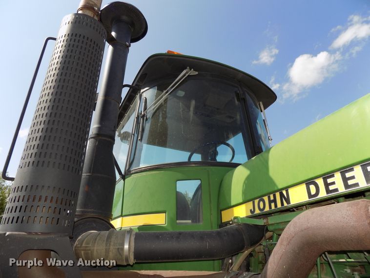 image for item DG2445 1985 John Deere 8650 4WD tractor