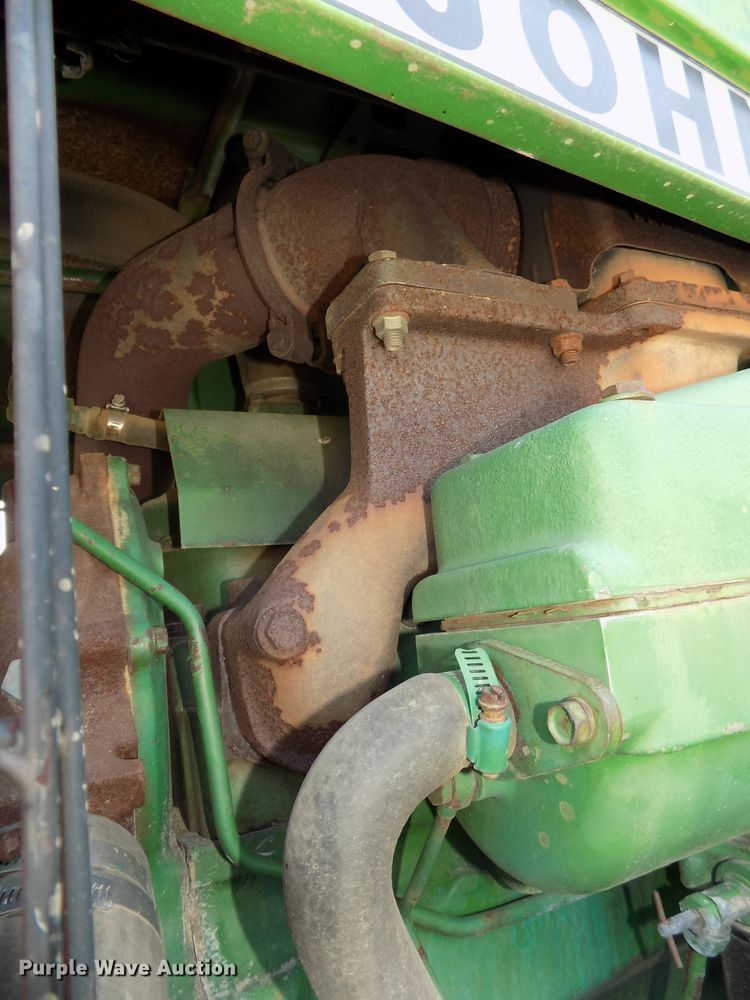 image for item DG2445 1985 John Deere 8650 4WD tractor