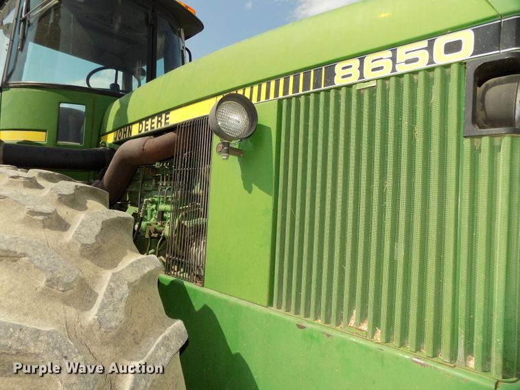 image for item DG2445 1985 John Deere 8650 4WD tractor