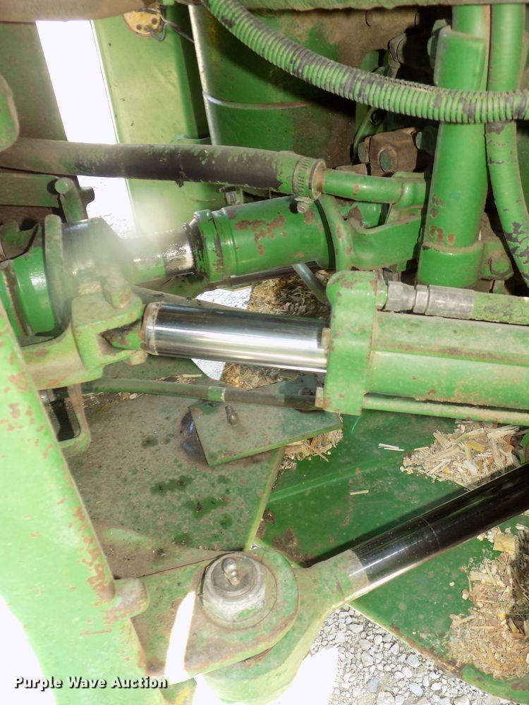 image for item DG2445 1985 John Deere 8650 4WD tractor