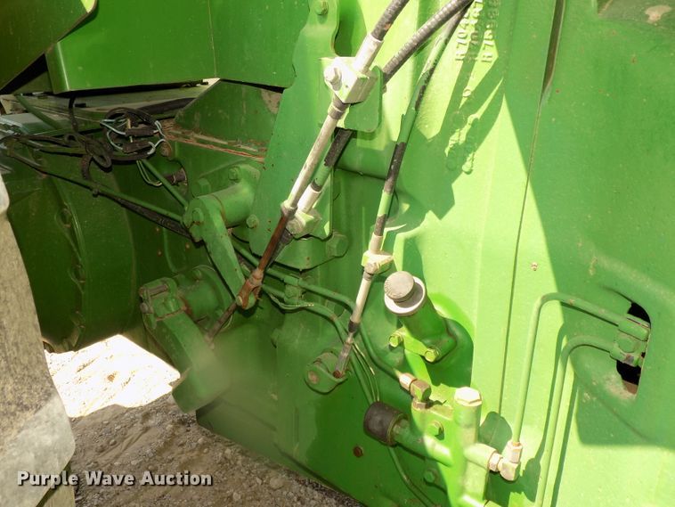 image for item DG2445 1985 John Deere 8650 4WD tractor