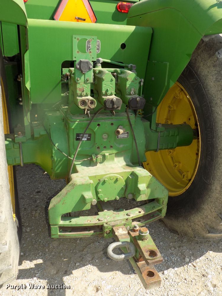 image for item DG2445 1985 John Deere 8650 4WD tractor