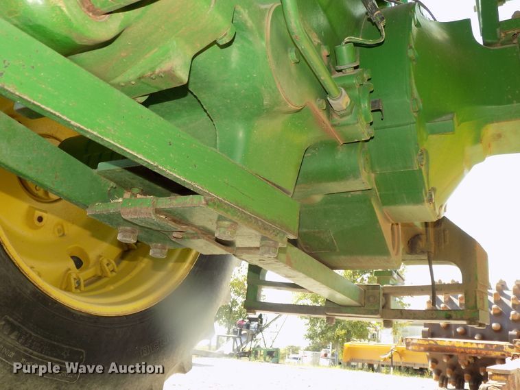 image for item DG2445 1985 John Deere 8650 4WD tractor