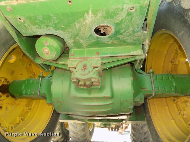 image for item DG2445 1985 John Deere 8650 4WD tractor