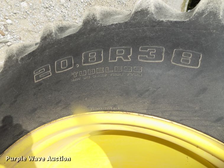 image for item DG2445 1985 John Deere 8650 4WD tractor