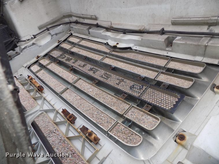 image for item DG2456 2004 Sterling LT7500 flatbed truck