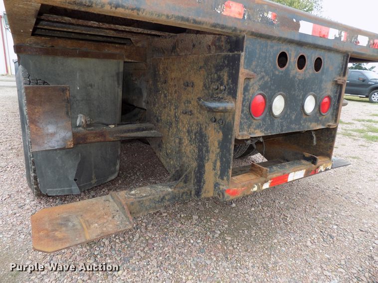 image for item DG2456 2004 Sterling LT7500 flatbed truck