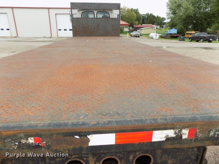 image for item DG2456 2004 Sterling LT7500 flatbed truck