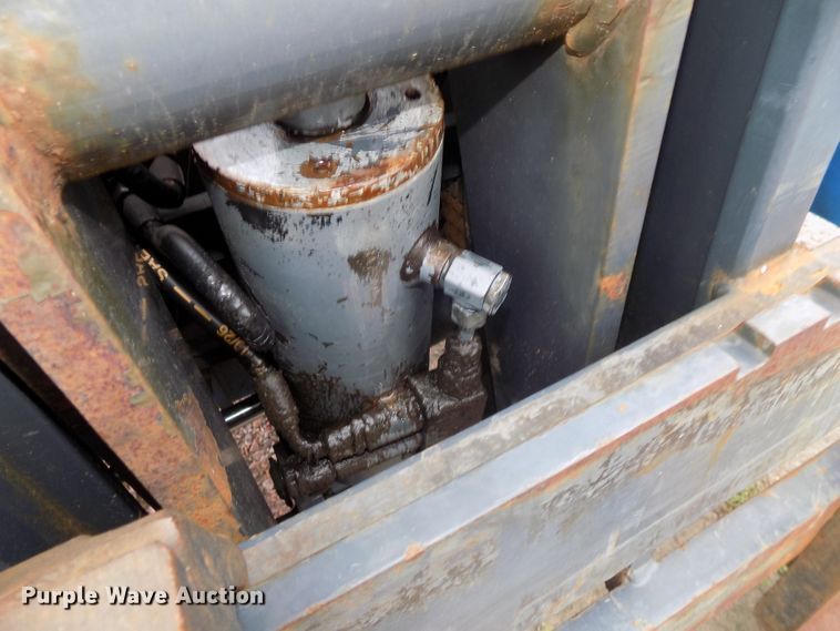 image for item DG2457 2006 Princeton E2-3RVX piggyback forklift