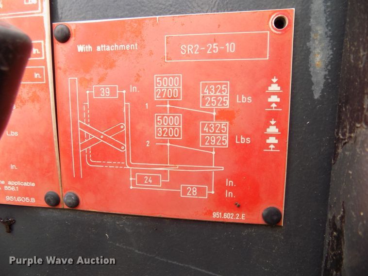image for item DG2457 2006 Princeton E2-3RVX piggyback forklift