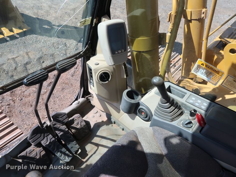 image for item DG4185 2005 Caterpillar 330C L excavator