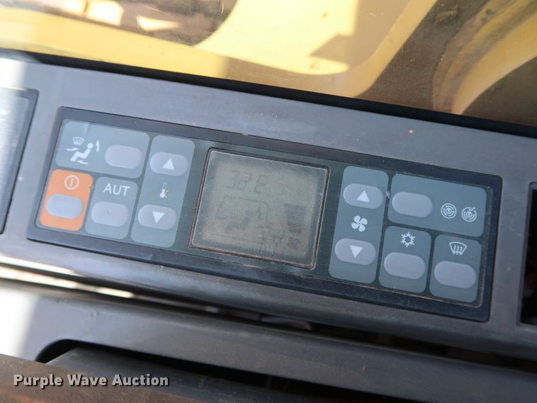 image for item DG4185 2005 Caterpillar 330C L excavator