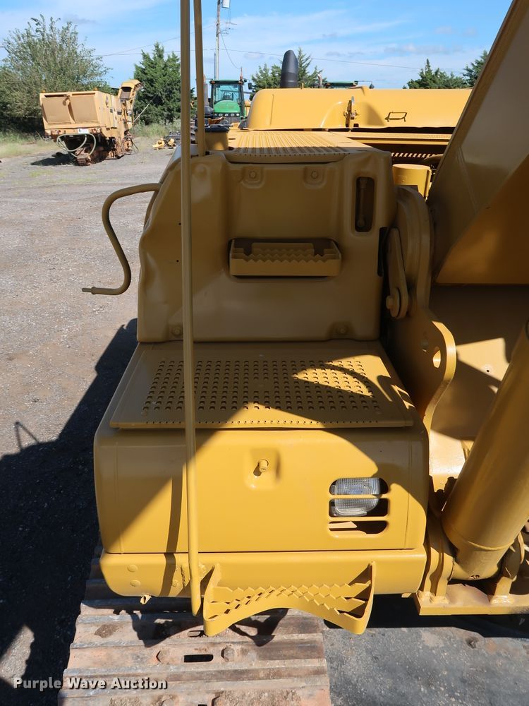 image for item DG4185 2005 Caterpillar 330C L excavator