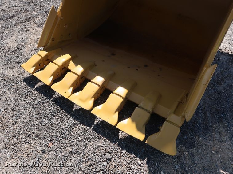 image for item DG4185 2005 Caterpillar 330C L excavator