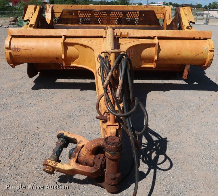 image for item DG4187 2010 John Deere 2112E scraper