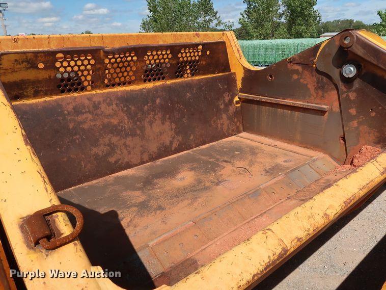 image for item DG4187 2010 John Deere 2112E scraper