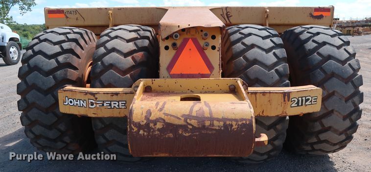 image for item DG4187 2010 John Deere 2112E scraper