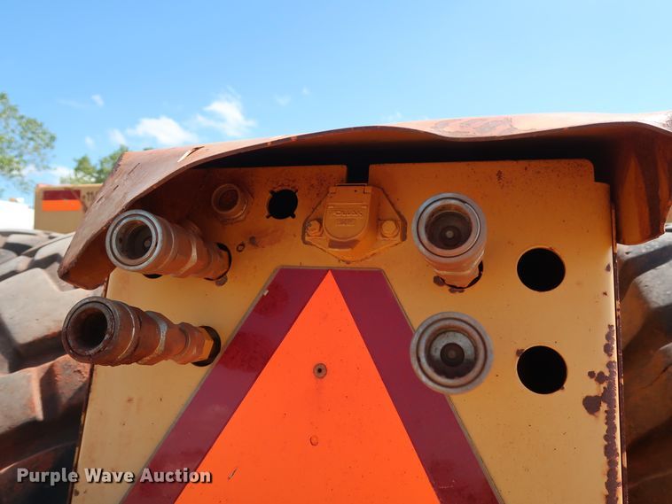 image for item DG4187 2010 John Deere 2112E scraper