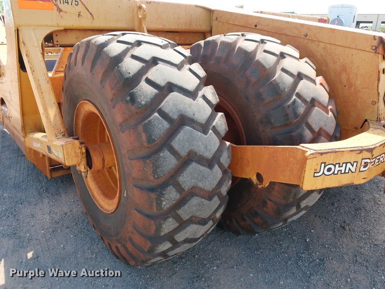 image for item DG4187 2010 John Deere 2112E scraper