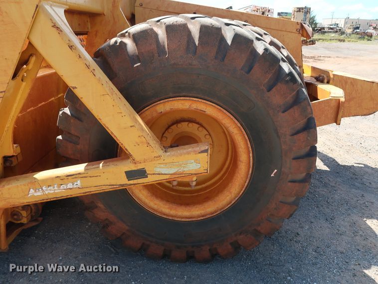 image for item DG4187 2010 John Deere 2112E scraper