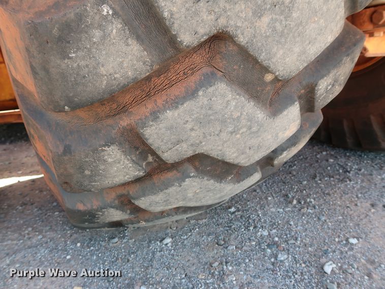 image for item DG4187 2010 John Deere 2112E scraper