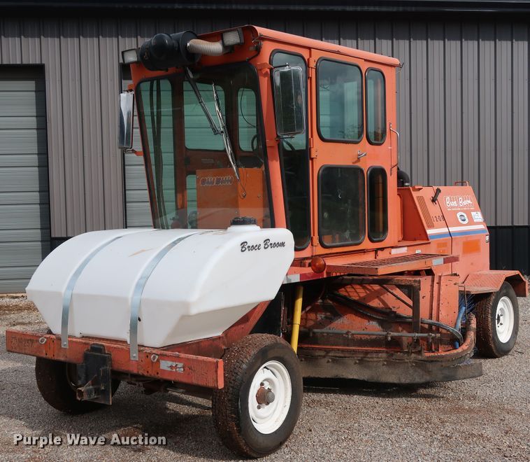 image for item DG4189 2001 Broce CR350 broom