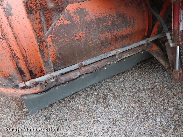 image for item DG4190 1999 Broce RJ350 broom