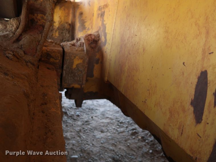 image for item DG4220 2008 Komatsu D65EX-15EO dozer