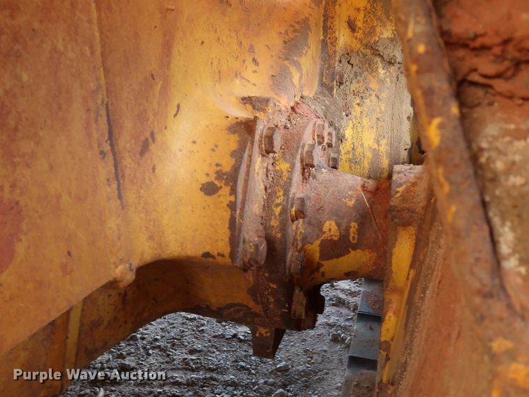 image for item DG4220 2008 Komatsu D65EX-15EO dozer