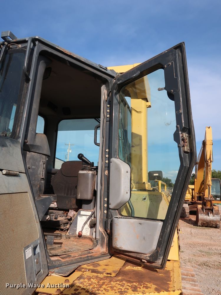 image for item DG4221 2005 Komatsu D155AX-5 dozer