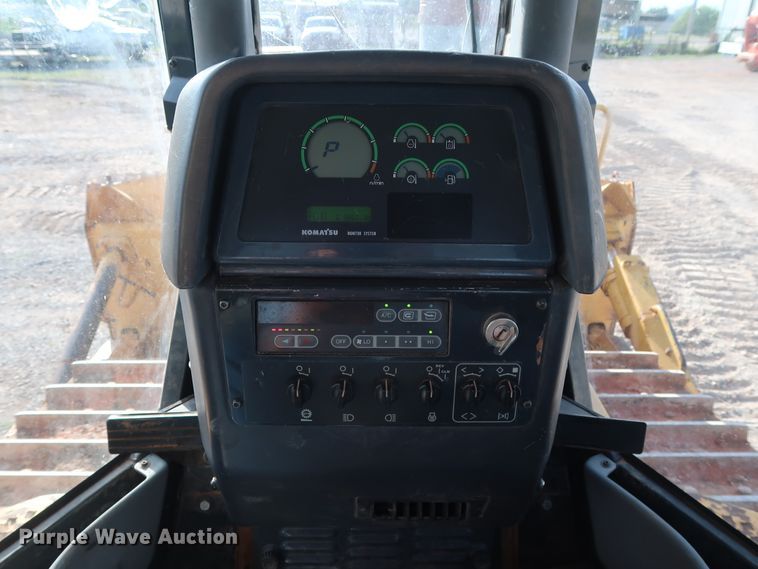 image for item DG4221 2005 Komatsu D155AX-5 dozer