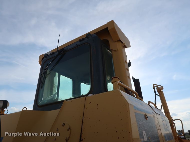 image for item DG4221 2005 Komatsu D155AX-5 dozer