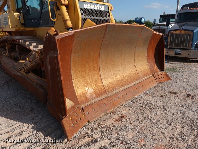image for item DG4221 2005 Komatsu D155AX-5 dozer