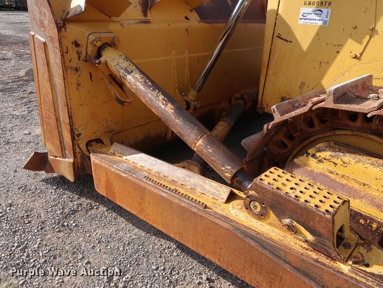 image for item DG4221 2005 Komatsu D155AX-5 dozer