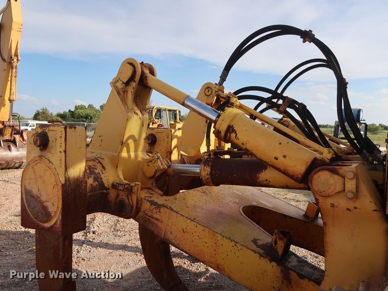 image for item DG4221 2005 Komatsu D155AX-5 dozer