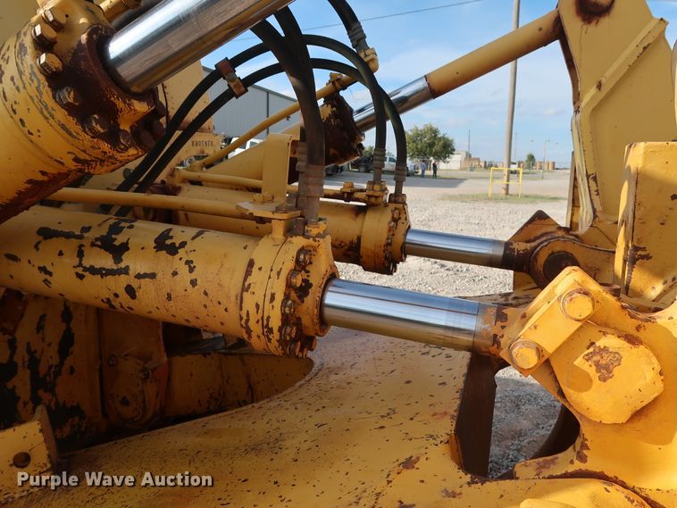 image for item DG4221 2005 Komatsu D155AX-5 dozer