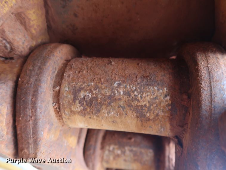 image for item DG4221 2005 Komatsu D155AX-5 dozer