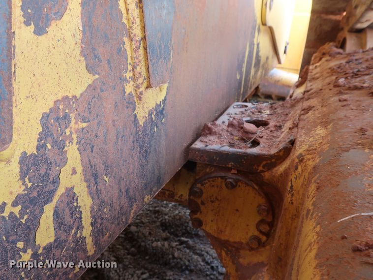 image for item DG4221 2005 Komatsu D155AX-5 dozer