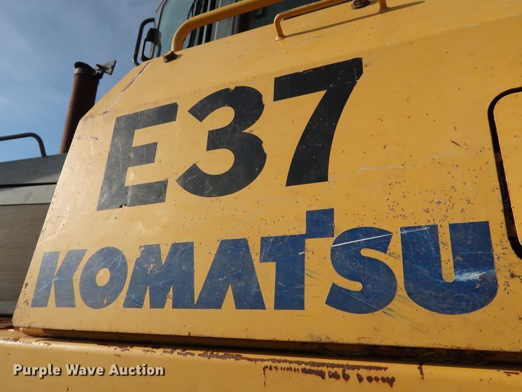 image for item DG4221 2005 Komatsu D155AX-5 dozer