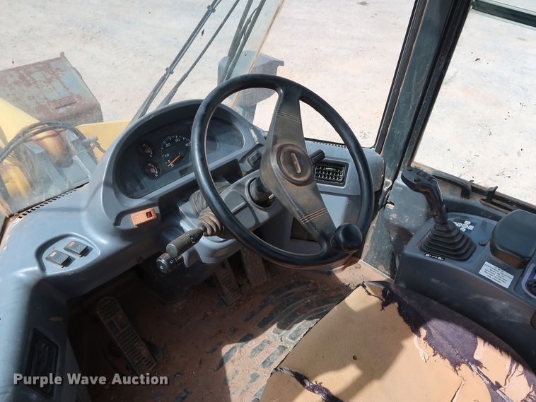 image for item DG4223 2006 Komatsu WA250-5 wheel loader