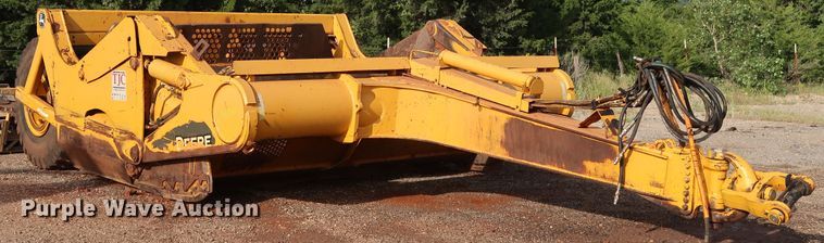 image for item DG4227 2010 John Deere 2112E scraper