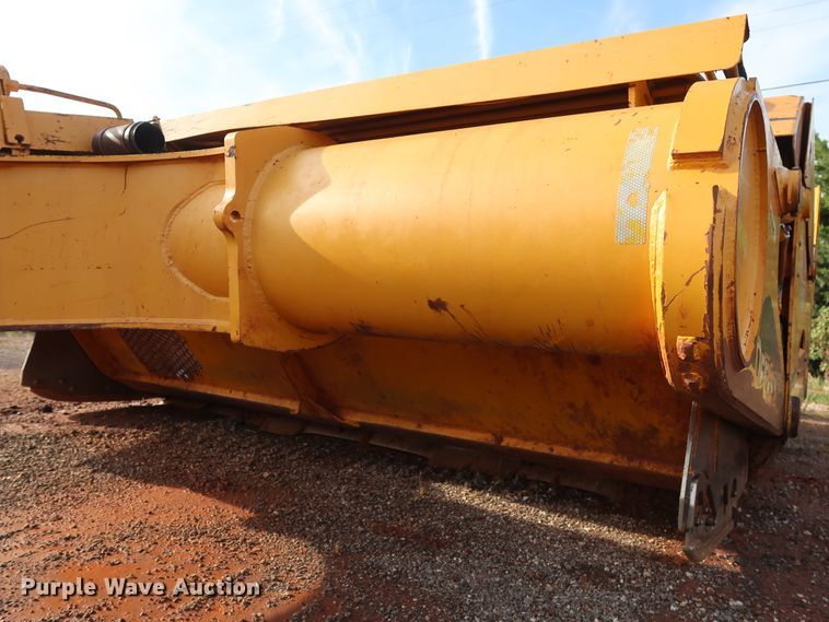 image for item DG4227 2010 John Deere 2112E scraper