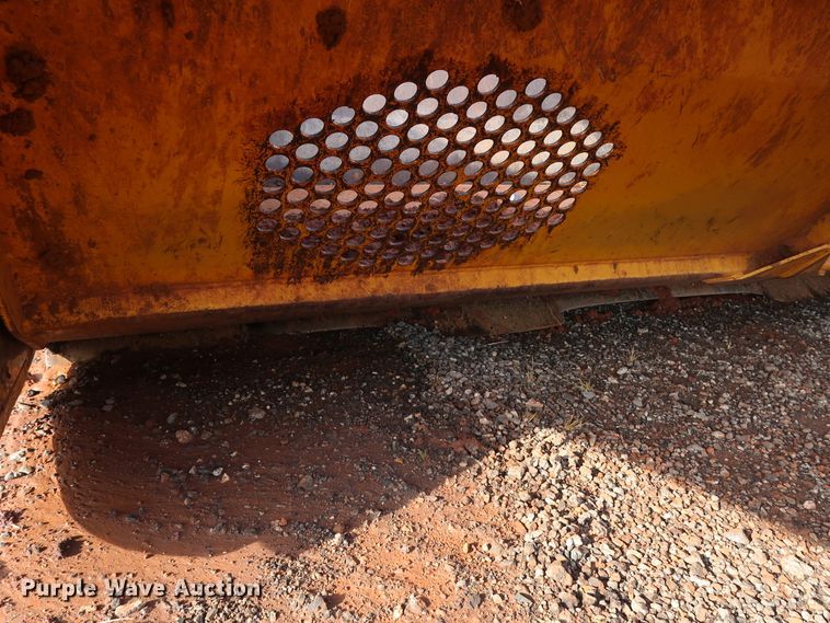 image for item DG4227 2010 John Deere 2112E scraper