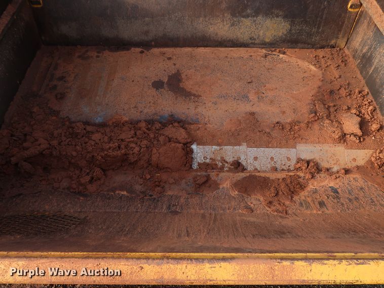 image for item DG4227 2010 John Deere 2112E scraper