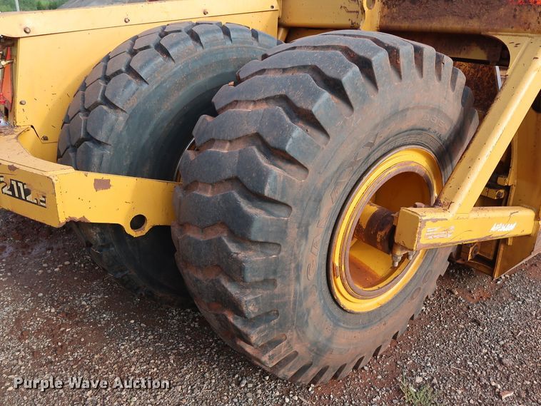 image for item DG4227 2010 John Deere 2112E scraper